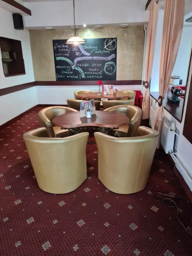 Hotel Montenegro Bruntál Екстериор снимка