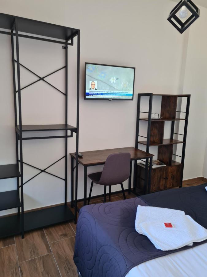 Hotel Montenegro Bruntál Екстериор снимка