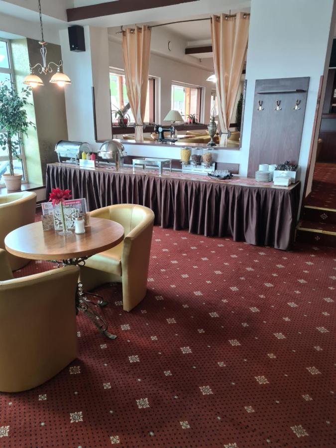 Hotel Montenegro Bruntál Екстериор снимка