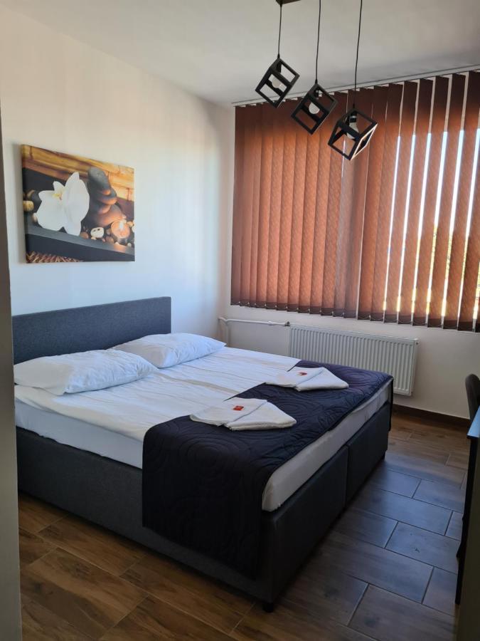 Hotel Montenegro Bruntál Екстериор снимка