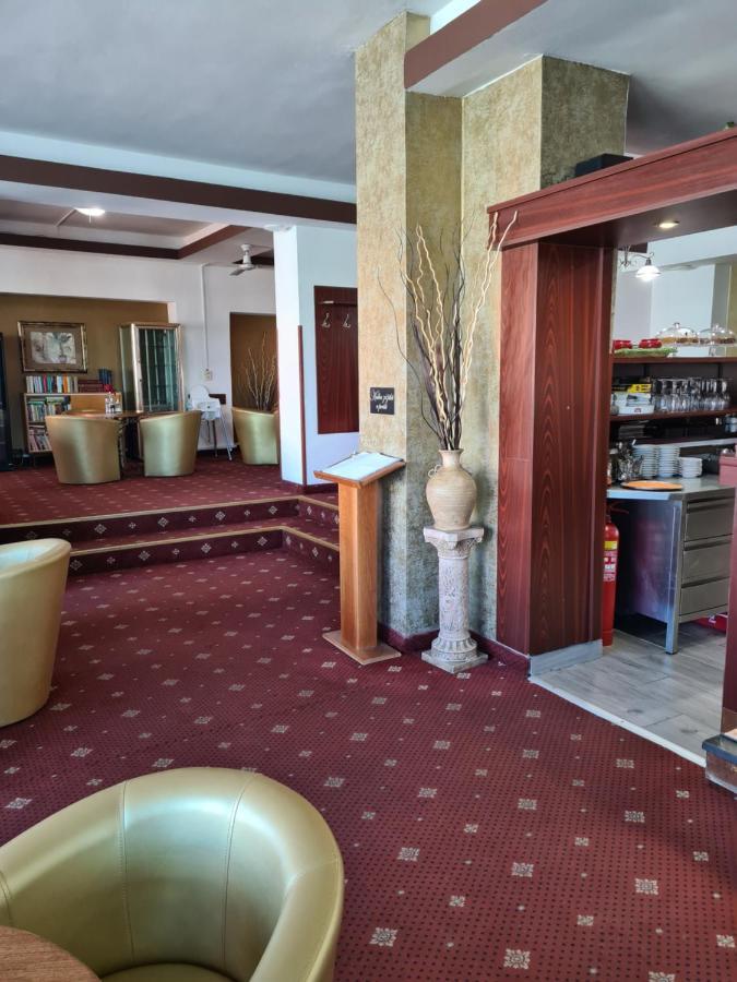 Hotel Montenegro Bruntál Екстериор снимка
