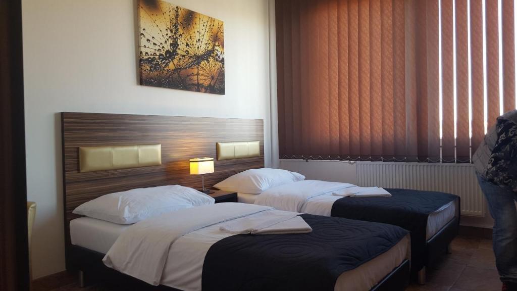Hotel Montenegro Bruntál Екстериор снимка