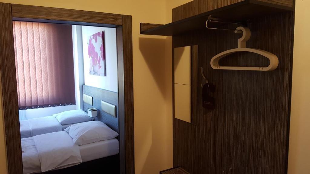 Hotel Montenegro Bruntál Екстериор снимка