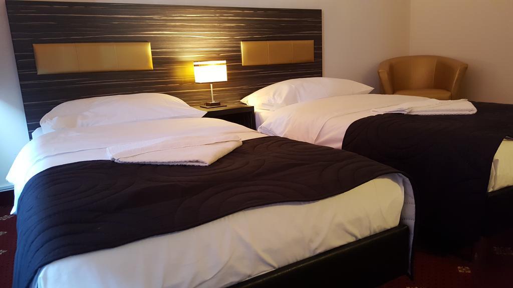 Hotel Montenegro Bruntál Екстериор снимка