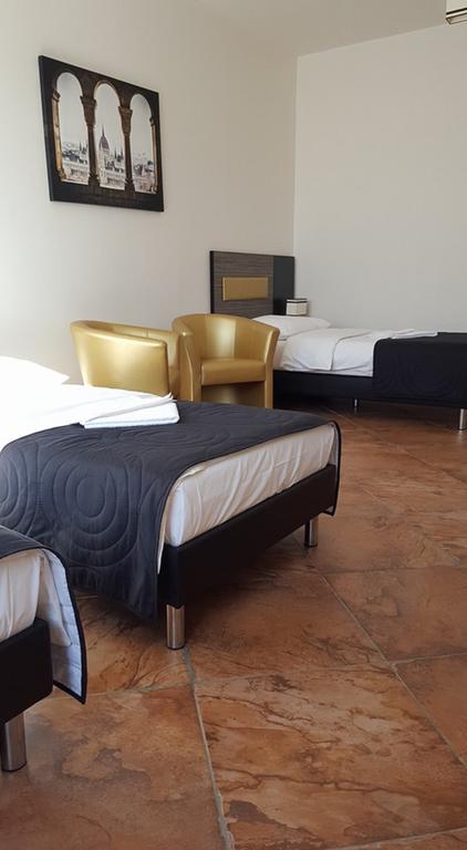 Hotel Montenegro Bruntál Екстериор снимка